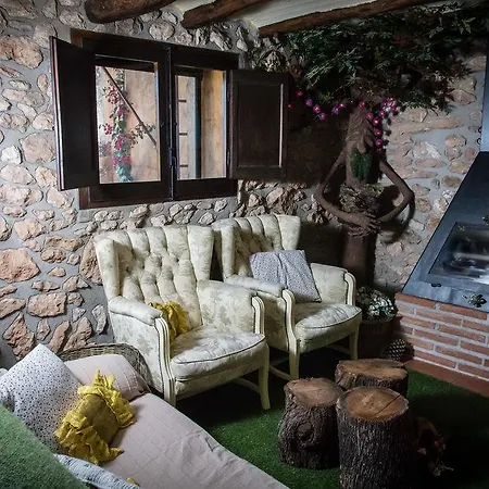 Cal Ganso Encantat Casa rural Albinyana